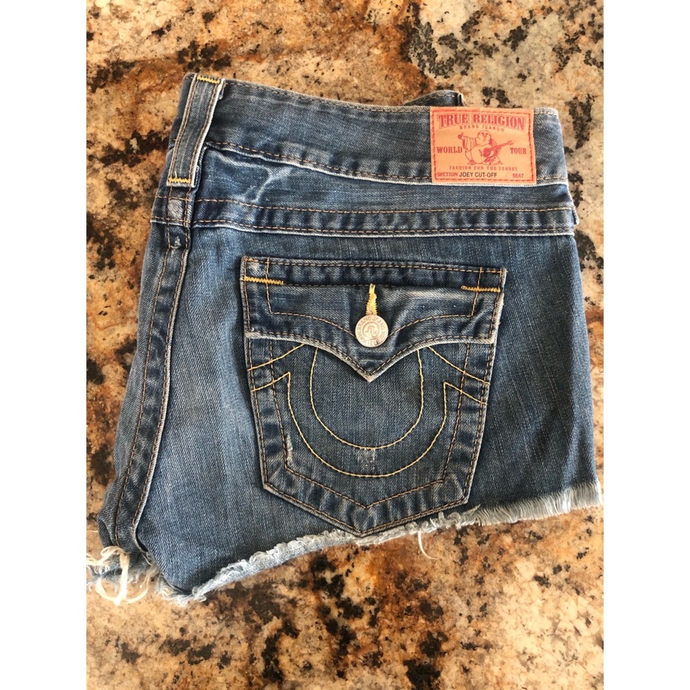 True Religion Joey cut off shorts size 31